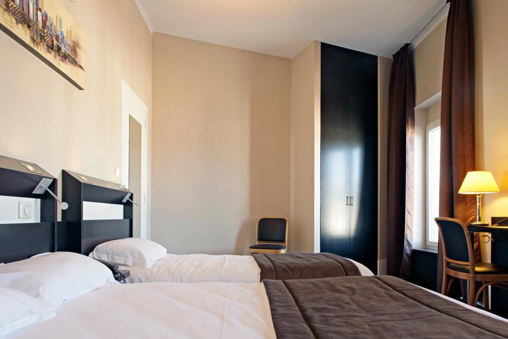 Logis Hotel Des Bourbons Montluçon Eksteriør bilde