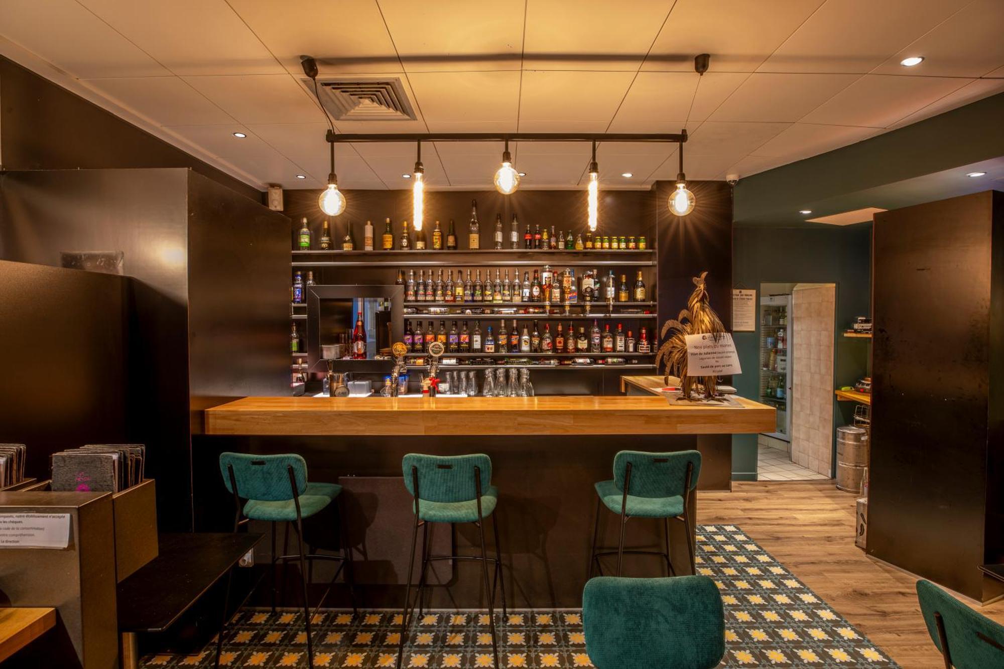 Logis Hotel Des Bourbons Montluçon Eksteriør bilde